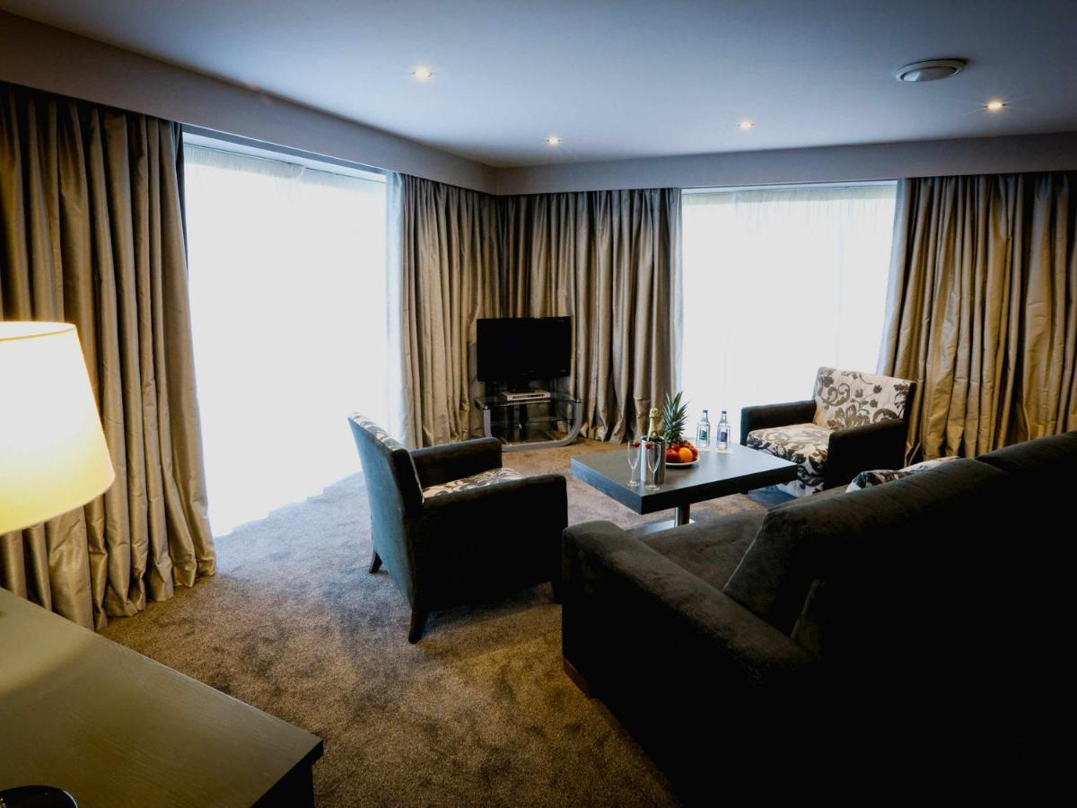 Claregalway Hotel Екстер'єр фото