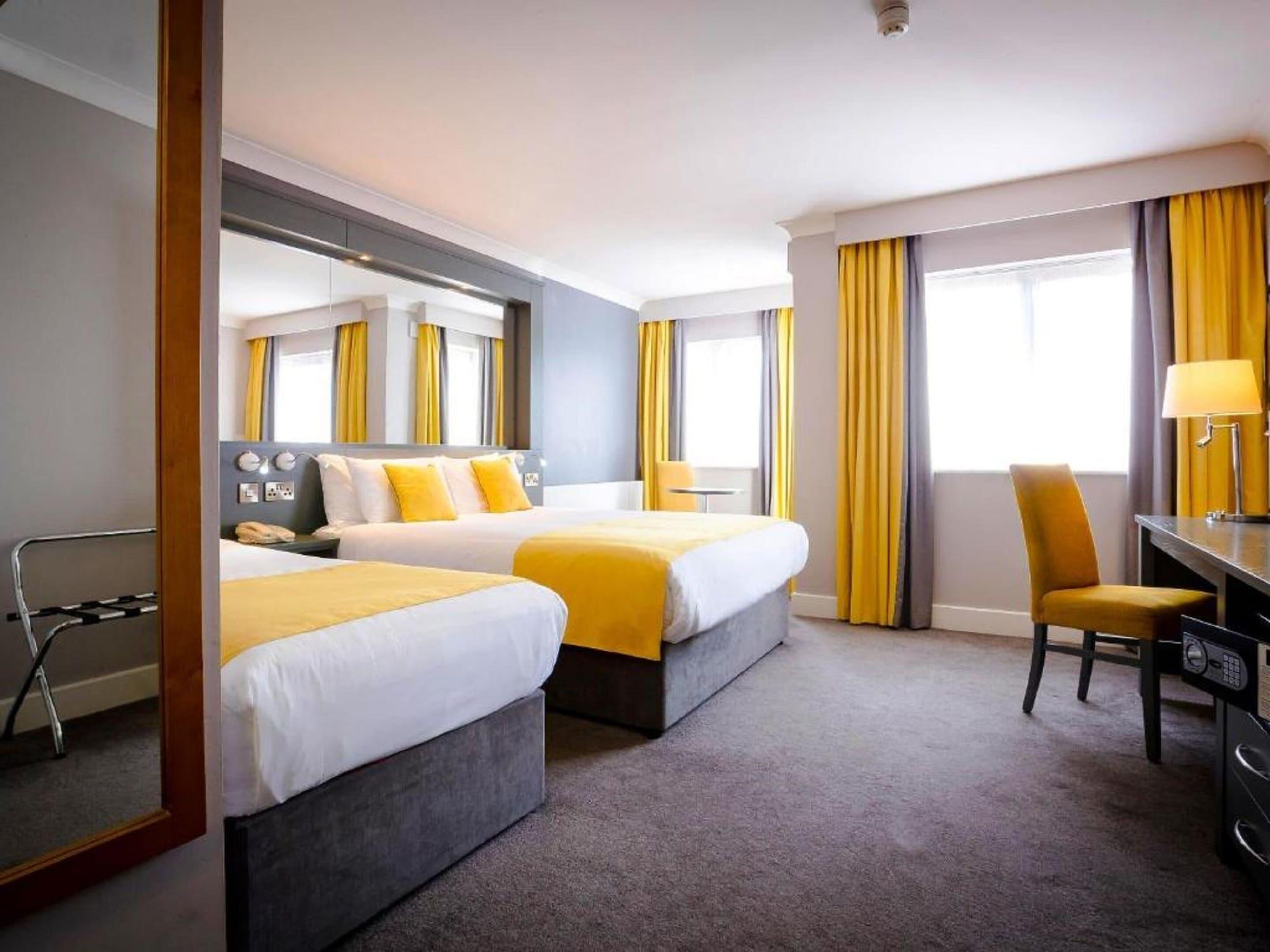 Claregalway Hotel Екстер'єр фото